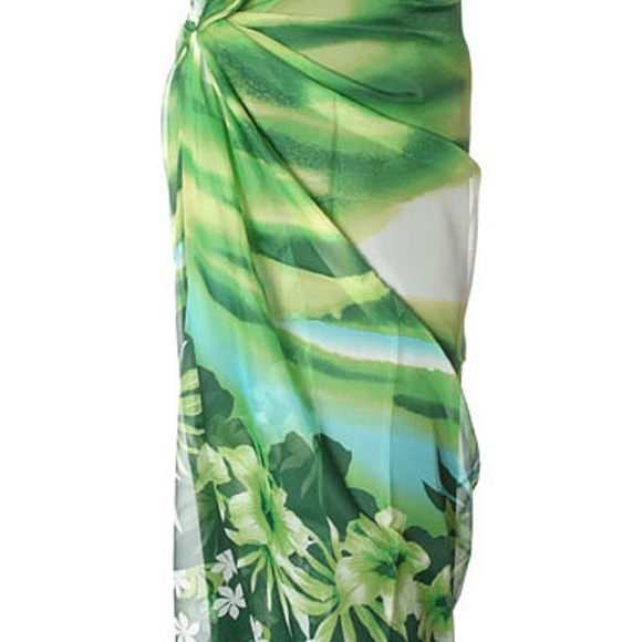 Sarong/Pareo Tropical Print. New without Tag - Picture 2 of 2